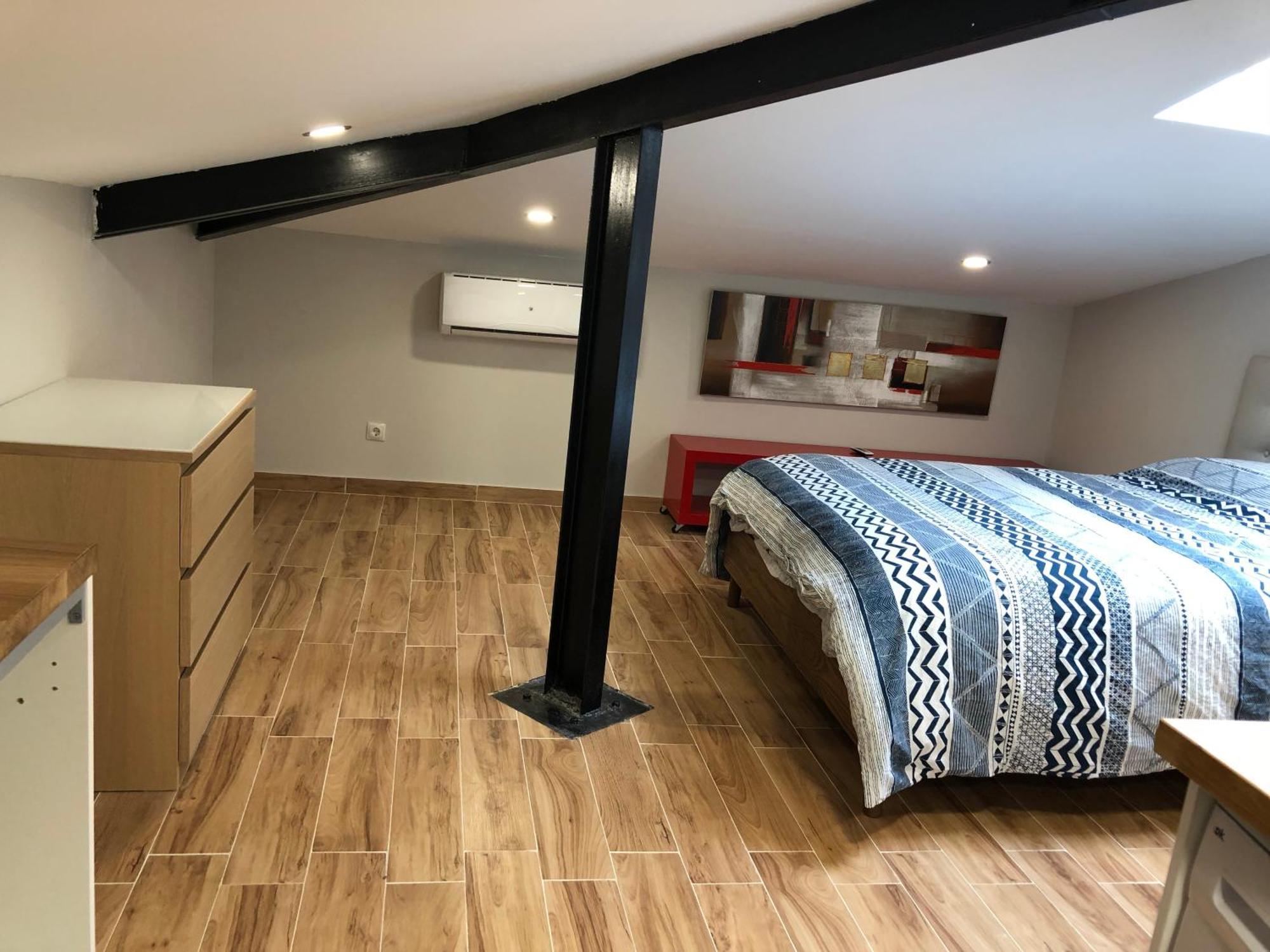 Habitación Abuhardillado con cocina Bilbau Exterior foto