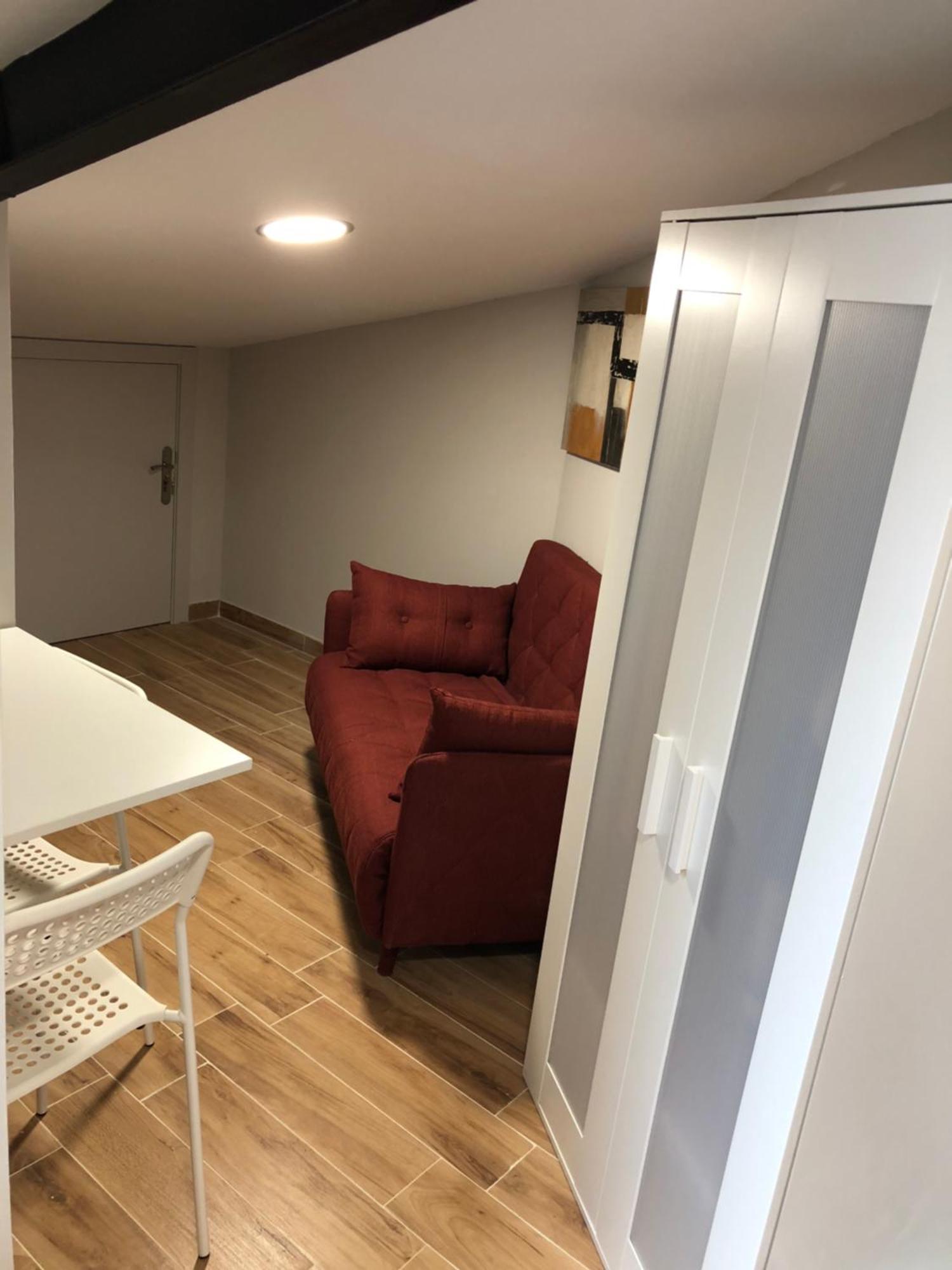 Habitación Abuhardillado con cocina Bilbau Exterior foto